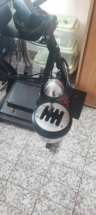 Volante trustmaster T150