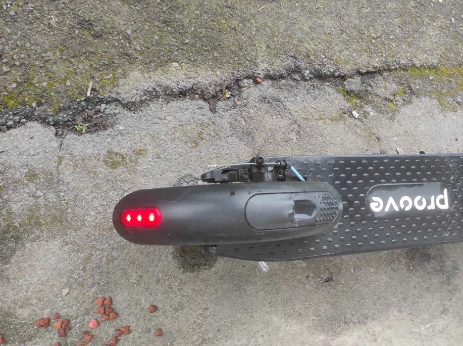 Електросамокат Proove