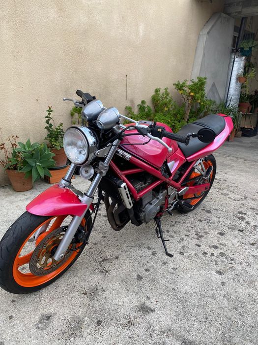 Suzuki bandit 400