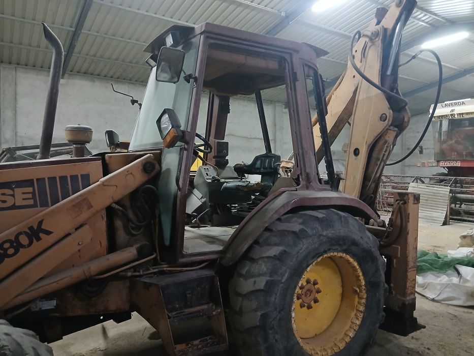 Retroescavadora case 580k