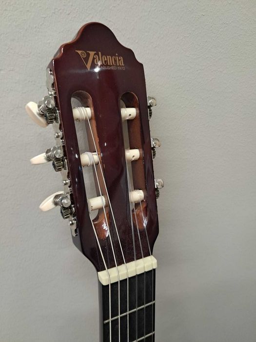 Guitarra clássica Valencia ¾