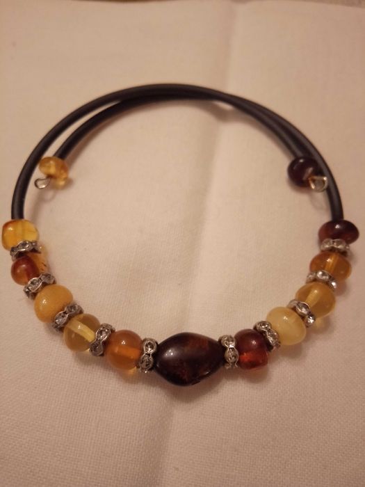 Bransoletka z bursztynem bałtyckim