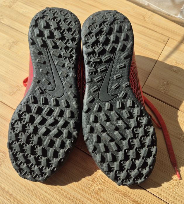 Piłkarskie  buty Nike