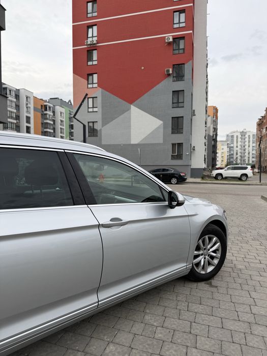 Volkswagen Passat 2015 VIN WVWZZZ3CZFE465572 фото оголошення 8 з 20