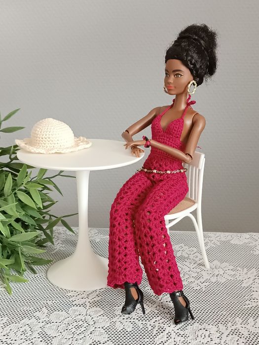 Spodnium kombinezon dla lalki Barbie
