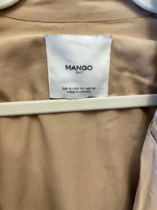 Тренч фірми Mango