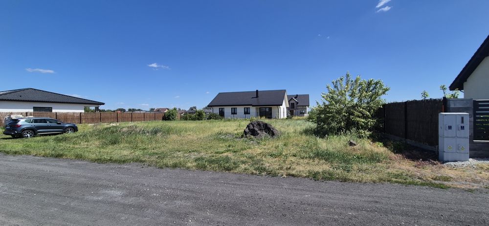 Działka budowlana 1008m2