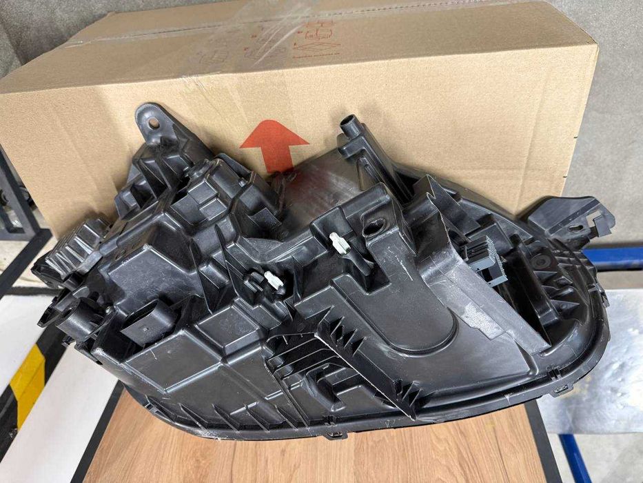 Фара ліва права Mid Led Volvo XC90 Usa 2019-2023 Америка 31655179