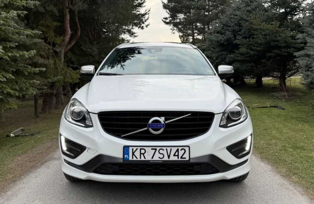 Продам Volvo XC60 2012 року 2.4 дизель