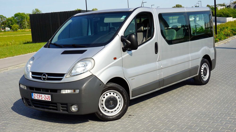 Opel Vivaro 9 osobowy ** 1.9 100 km ** Sprowadzony ** 1 właściciel