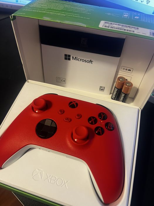 Comando Xbox Series X Pulse Red