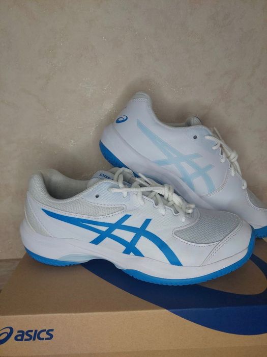 Кросівки Asics для волейболу/тенісу