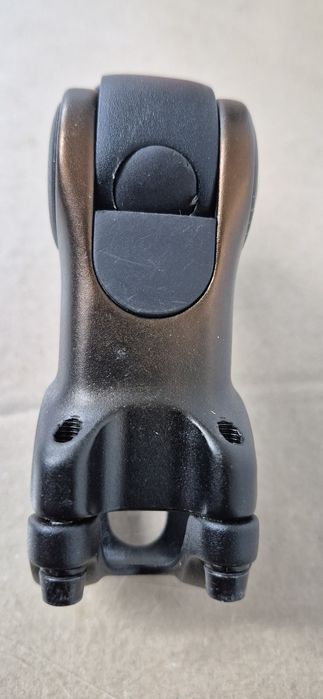 2. Mostek regulowany 65mm.