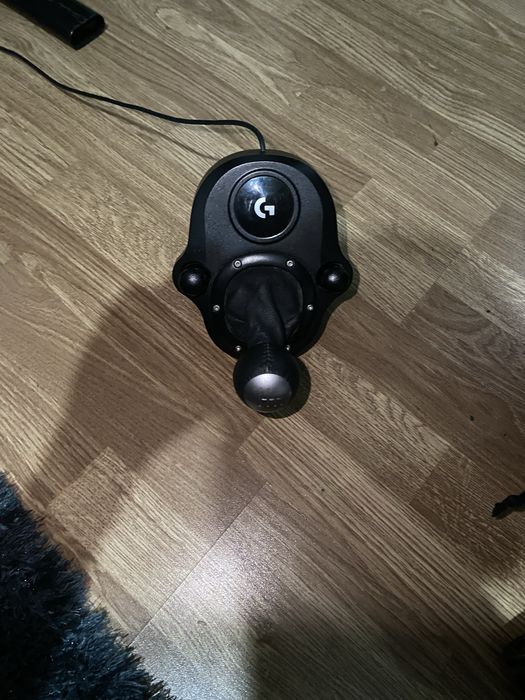 volante logitech,pedais e mudanças
