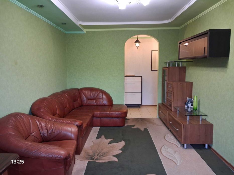 .Продаж гарної 3-х кімнатної квартири у р-ні ПЗР.