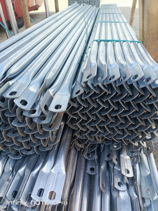 Duży zestaw  dostępny od ręki rusztowanie elewacyjne TRANSPORT 24H