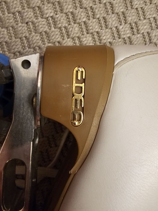 Patins marca EDEA