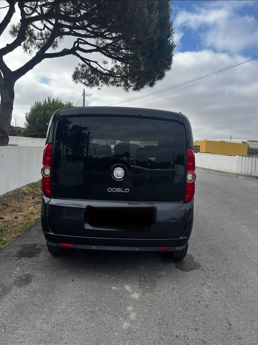 Fiat Doblò 1.3 Multijet (2011) – Inclui módulo camper amovível