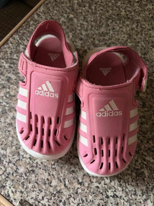 Дитячі сандалі сабо adidas 26