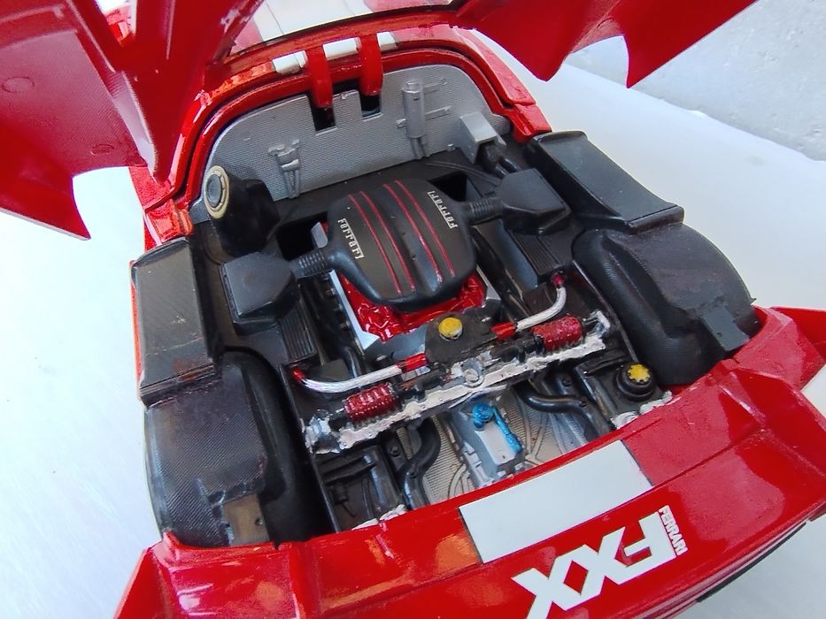 Модель 1:18 Ferari Hot Wheels