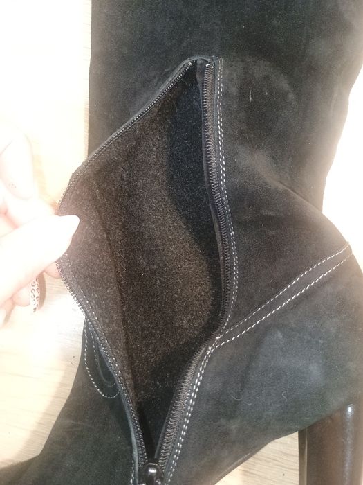 Продам женские сапоги