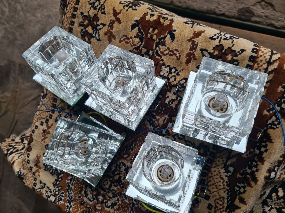 Свитильник потолочный