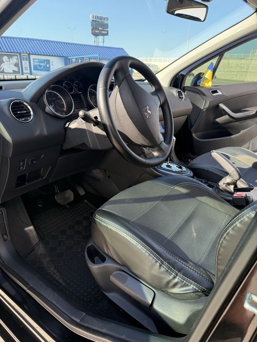 Продам Peugeot 308 2010 1.6 автомат