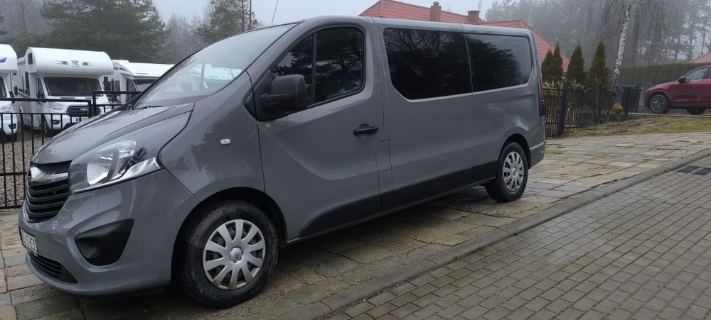 Opel Vivaro 1.6 , 9 osobowy. Pierwszy właściciel,salon Polska