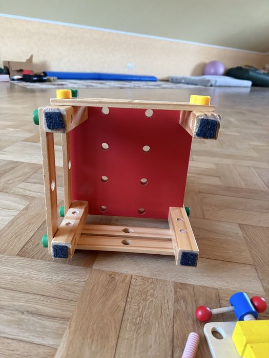 Деревʼяний стілець конструктор