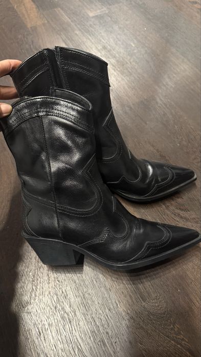 Казачки Zara майже нові