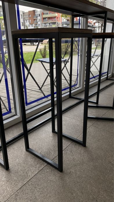 Hoker, krzesło barowe