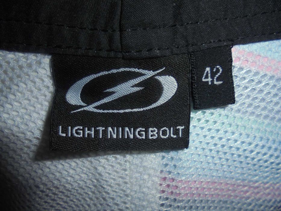 Bermudas de homem da marca LIGHTNINGBOLT