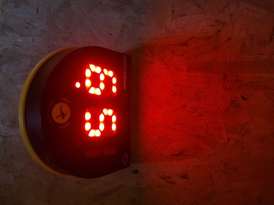 Prędkościomierz kopniętej piłki, powershot