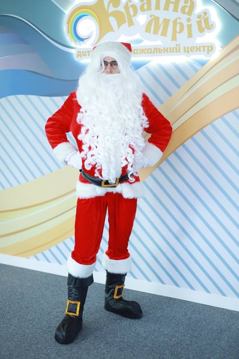 Новорічні  виїзні анімацій від Країни Мрій