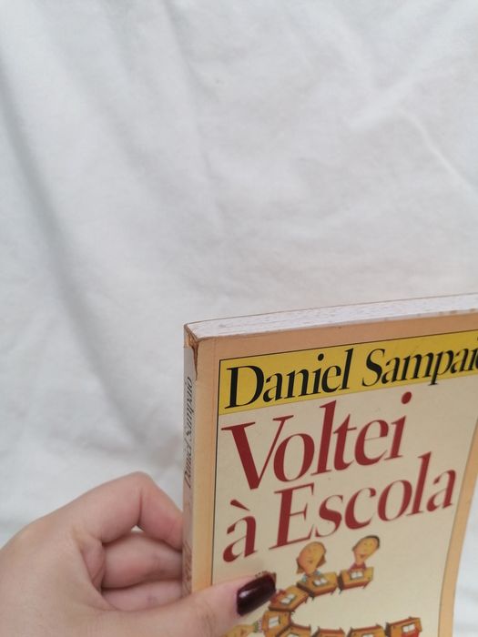 Livro: Voltei à escola