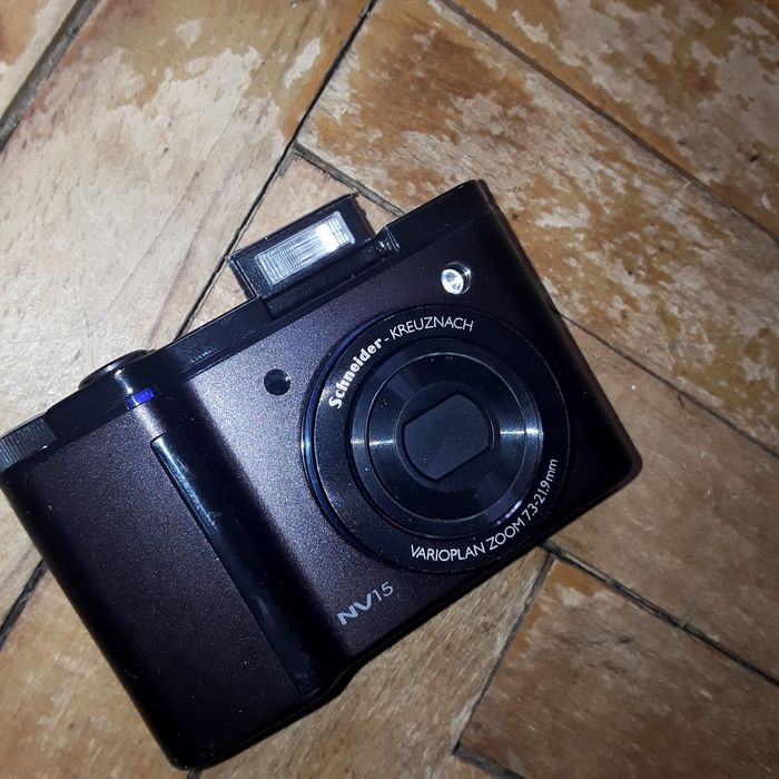 Samsung NV15 цифрофий фотоапарат (дефект)