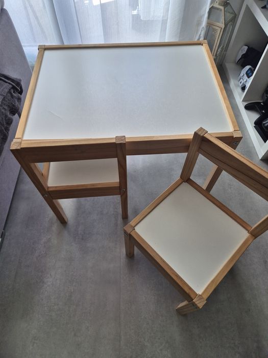 Stolik z krzesełkami Ikea Latt