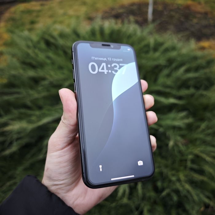 Телефон  Apple IPhone 11 pro 256