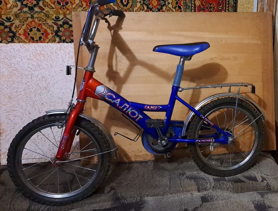 Велосипед Салют.