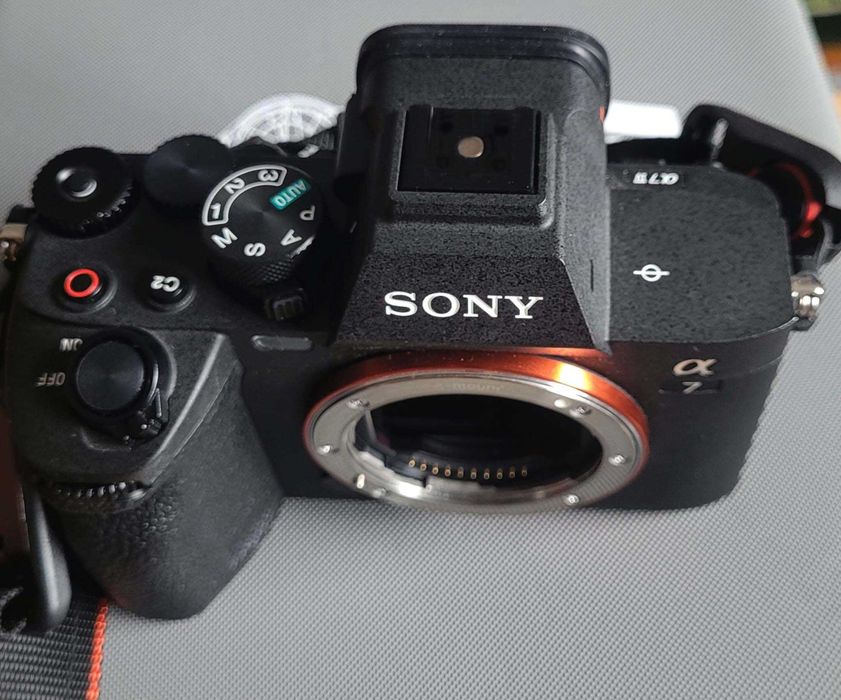 Sony a7IV jak nowy z obiektywem