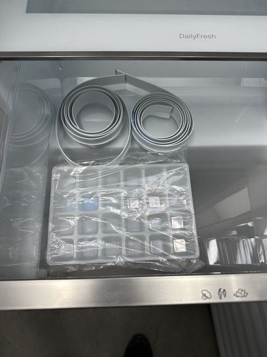 2024р/Вбудований холодильник Miele KFN7734!