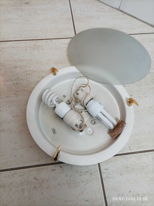 Candeeiro de Casa de Banho e Corredor