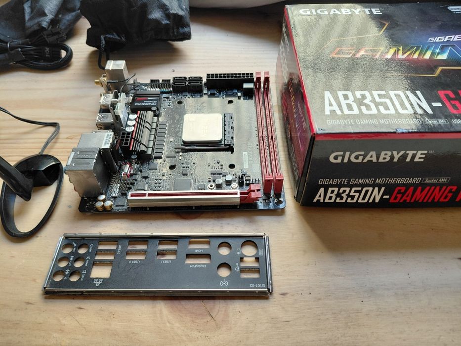Motherboard micro itx AB350N gaming wifi