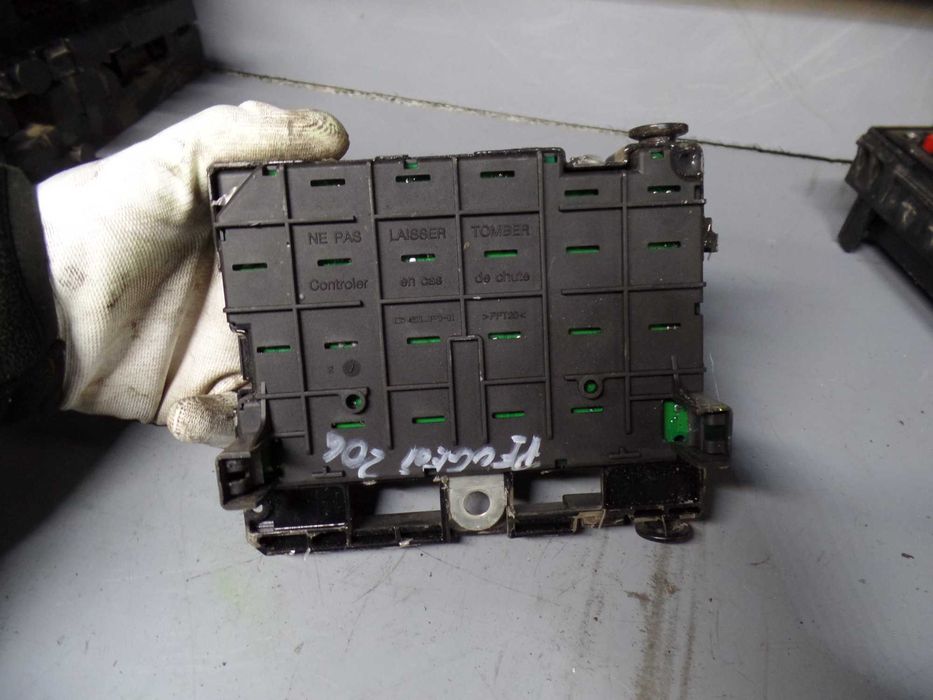 Paz5 Moduł BSI BSM B2 skrzynka bezpieczników peugeot 206