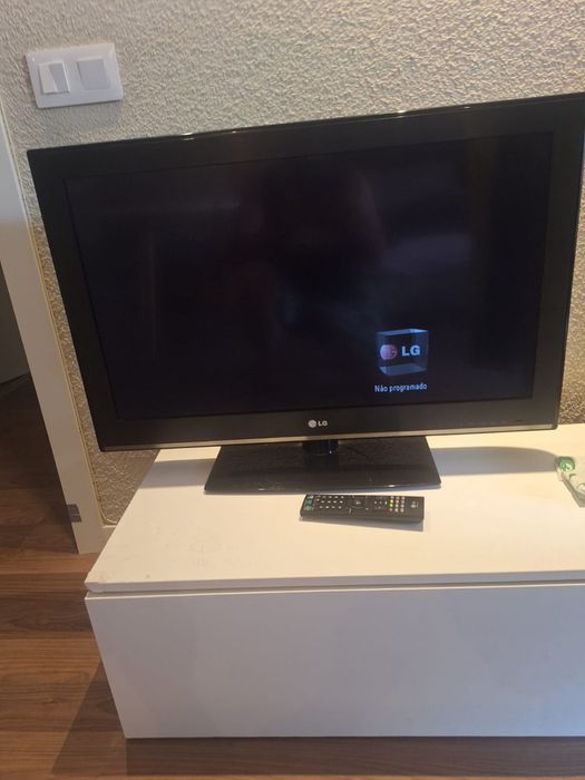 Vendo Televisao LG em otimo estado