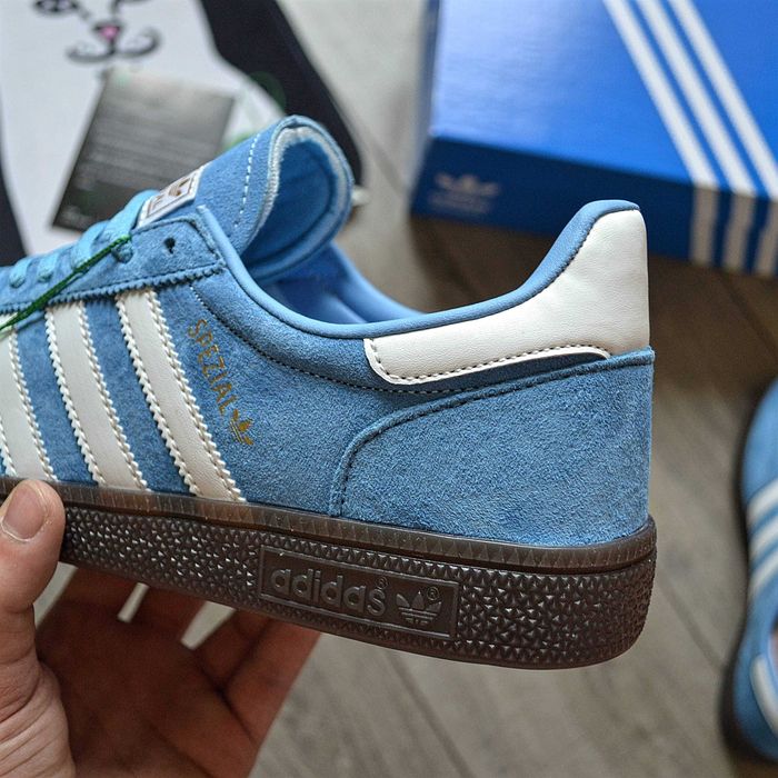 Чоловічі кросівки Adidas Handball Spezial 'Light Blue/Cloud White/Gum' Розміри 40-44
