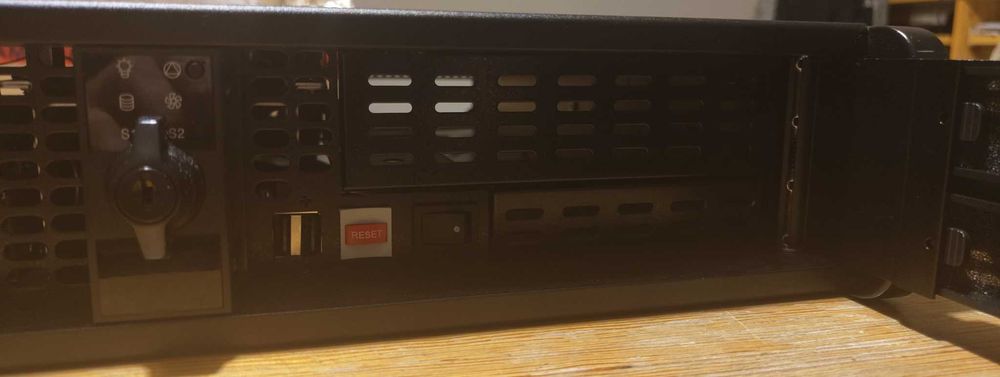 Obudowa serwerowa 19'' 2U + zasilacz 400W
