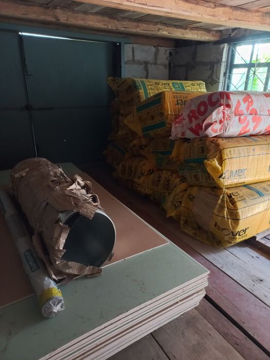 Продаж теплого будинку   Чернігів. Трисвятська Слобода 120 кв