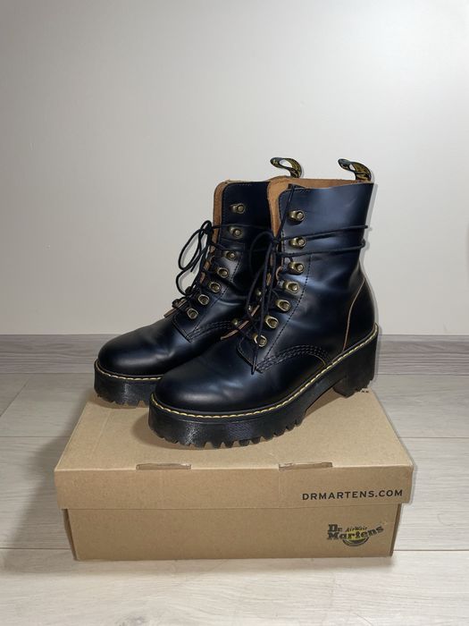 Women's Dr Martens Leona 40-41p