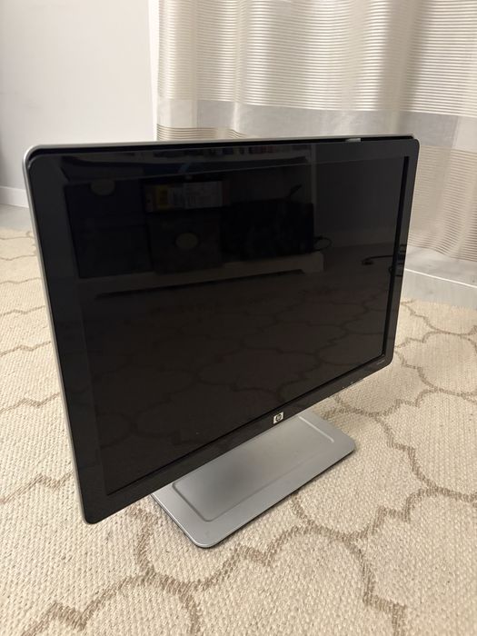 Ecrã HP 22’’ em bom estado